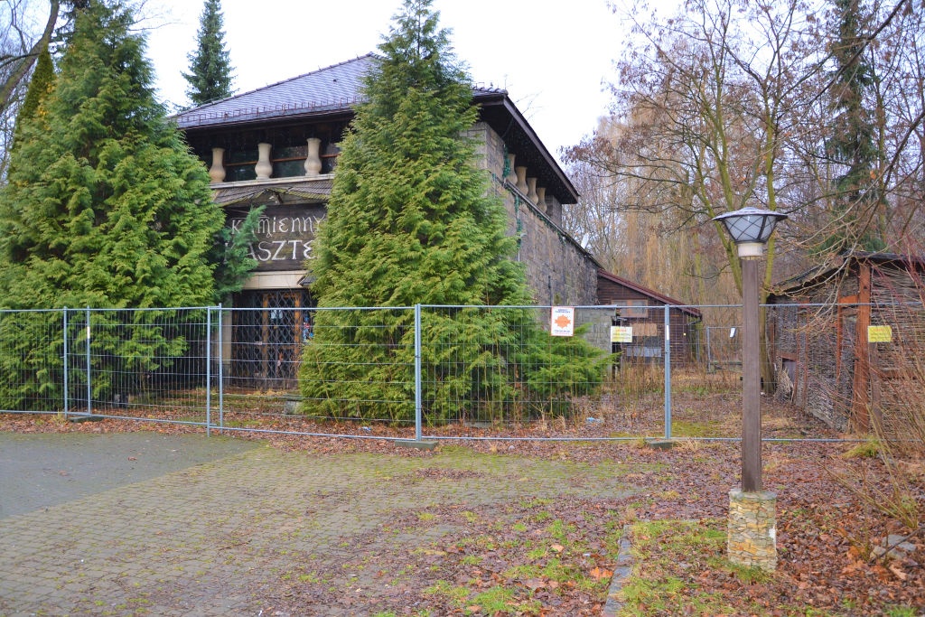Zniszczona w pożarze restauracja w Parku Śląskim zostanie ponownie uruchomiona
