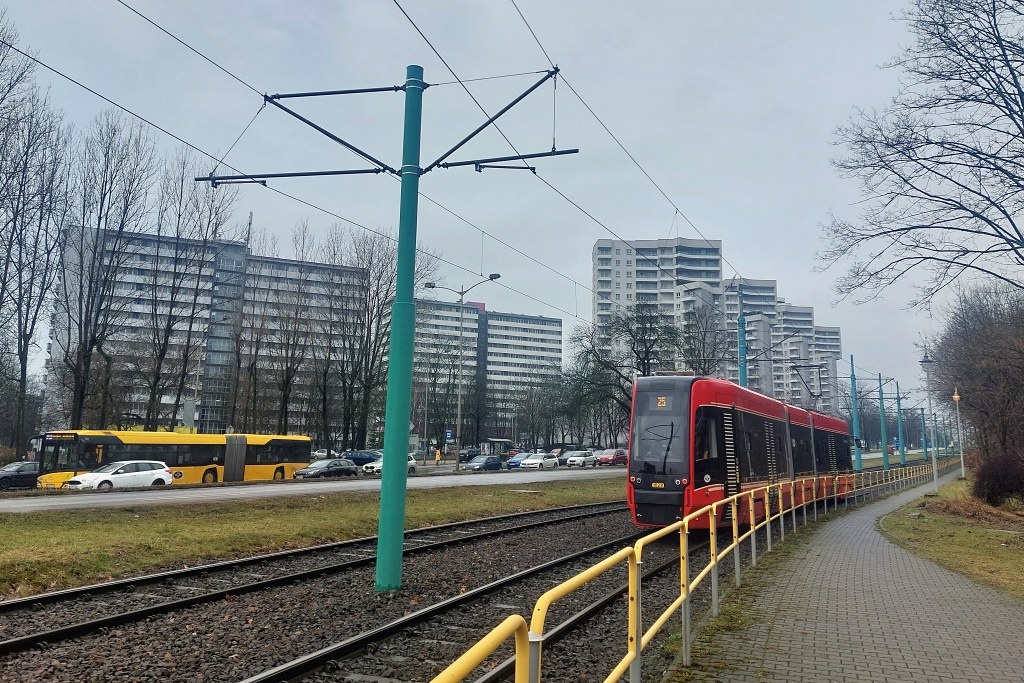 Trasa tramwaju 25 zostanie zmieniona, ale trzeba na to jeszcze poczekać