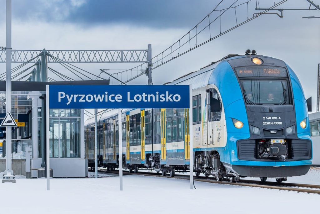 34 tys. pasażerów na linii kolejowej do Pyrzowic w miesiąc. Lotnisko będzie chciało zmian w rozkładzie