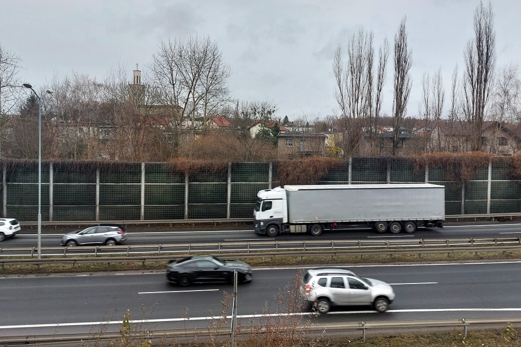 Zwężenia na DK86 w Katowicach. MZUiM będzie naprawiał nawierzchnię