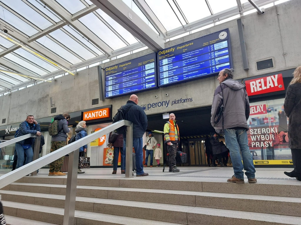 Awaria lokomotywy na trasie Kraków-Katowice. Pociągi mają nawet kilkugodzinne opóźnienie