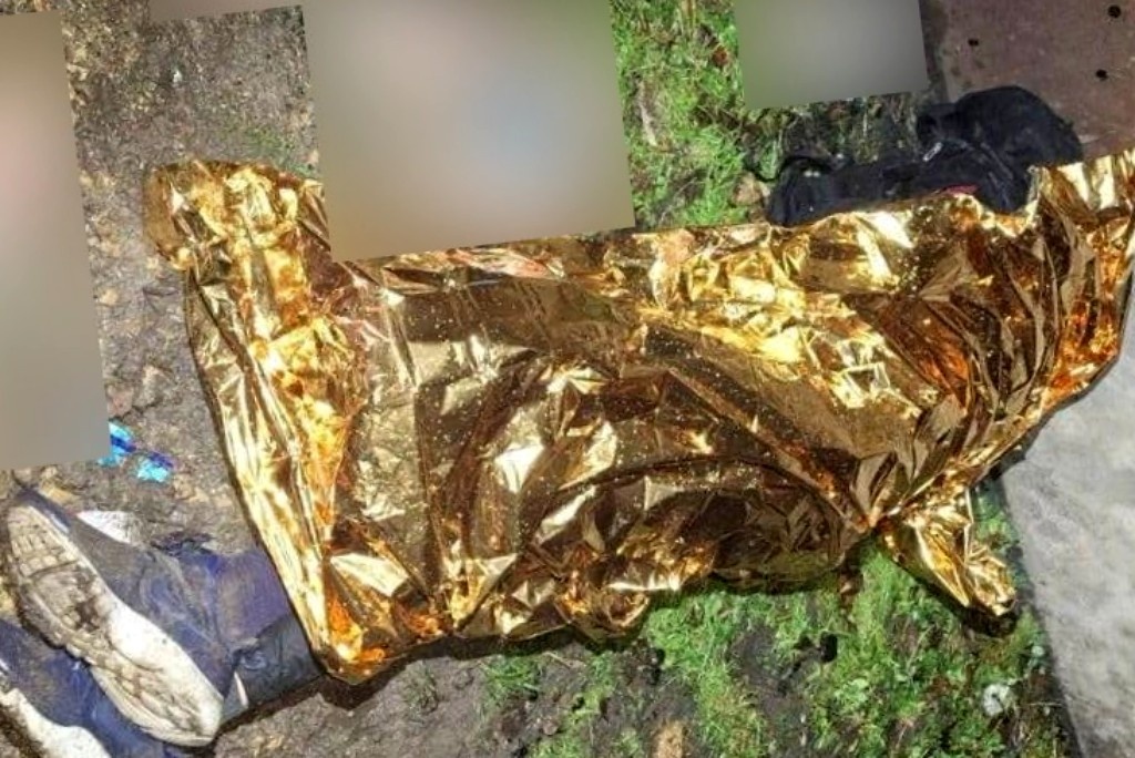 Mieszkaniec Szopienic wyszedł wyrzucić śmieci i się przewrócił. Przez kilka godzin nikt mu nie pomógł