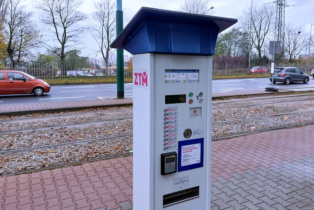 W metropolii będzie dwa razy więcej biletomatów, ale to nadal niewiele