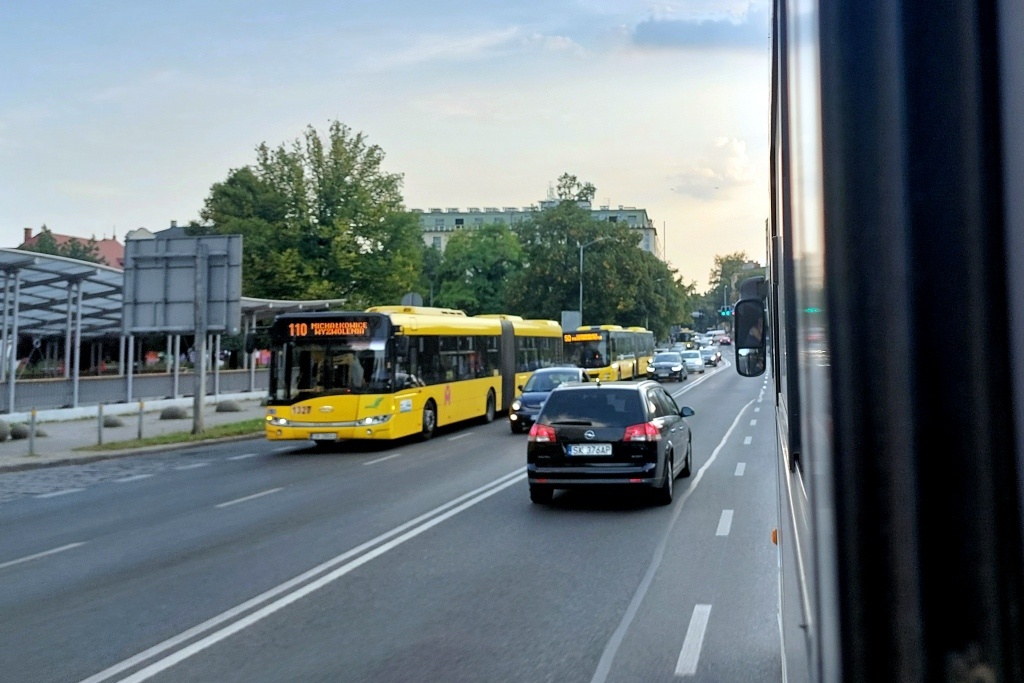 W dniu Wszystkich Świętych komunikacja miejska w metropolii będzie bezpłatna