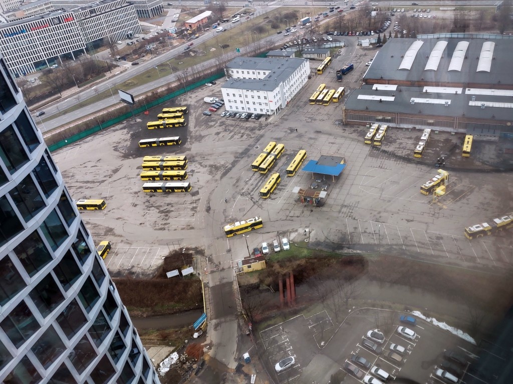 PKM Katowice zainwestuje w instalację fotowoltaiczną i magazyn energii