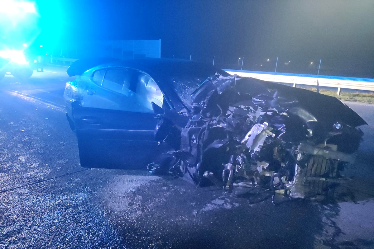 Jest list gończy za kierowcą BMW, który jest podejrzany o spowodowanie wypadku na autostradzie A1. Zginęła w nim trzyosobowa rodzina z Myszkowa