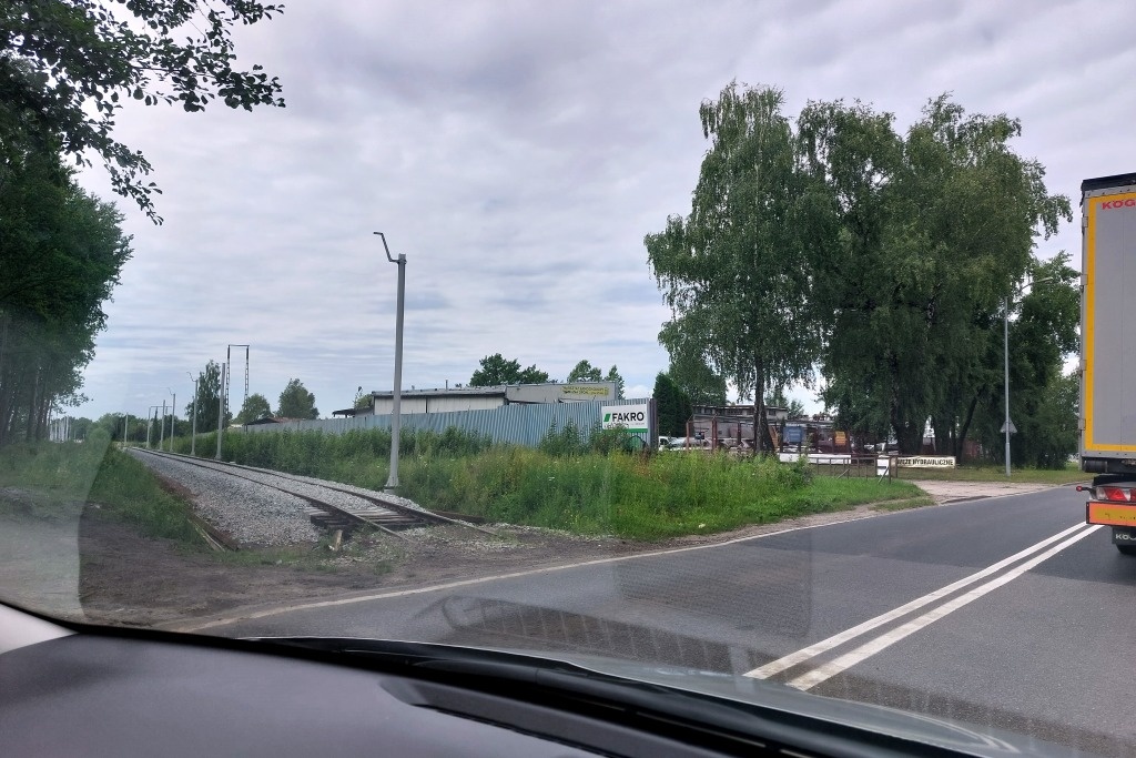Powstanie przejazd kolejowy na ul. 73 Pułku Piechoty. Rogatki zamkną się jednocześnie również na ul. Jankego