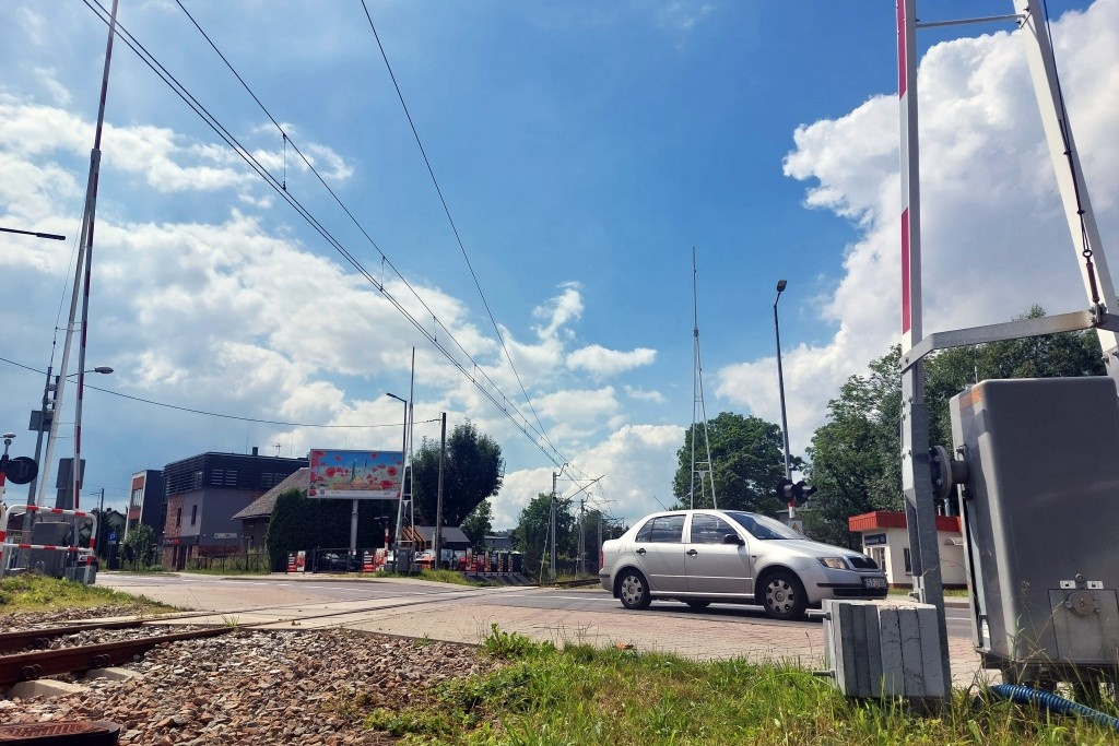 W Katowicach znikną niektóre przejazdy kolejowe. Jednak zanim to nastąpi, kierowcy jeszcze się pomęczą