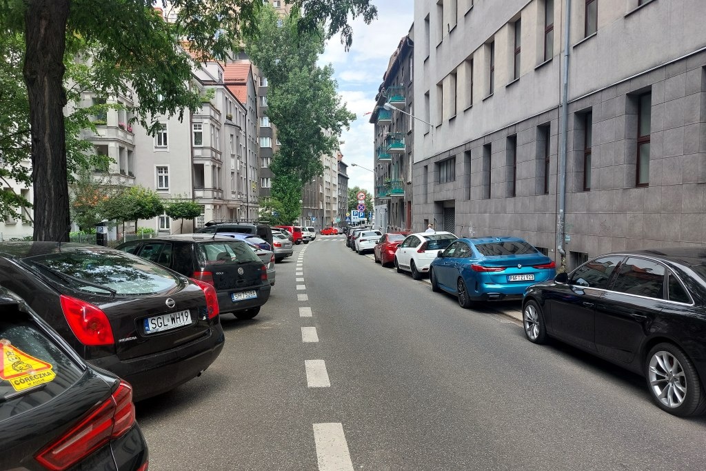 Dzień dobry Katowice. Mieszkańcy mają duże zastrzeżenia do parkingowych zmian