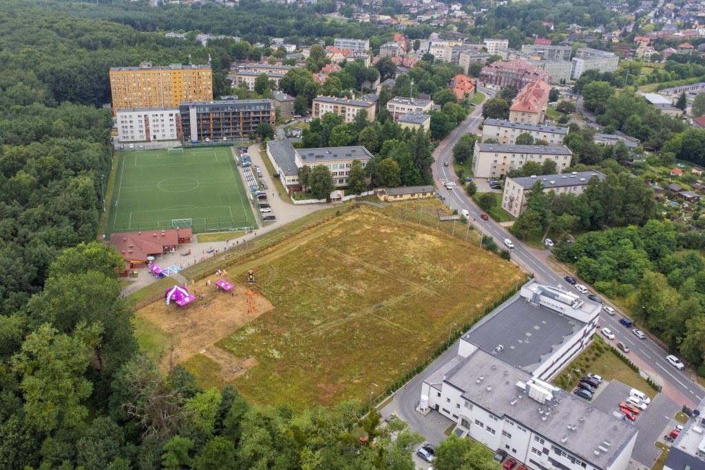 Boisko na południu Katowic przejdzie gruntowny remont. Ruszyła inwestycja za 4,5 mln złotych