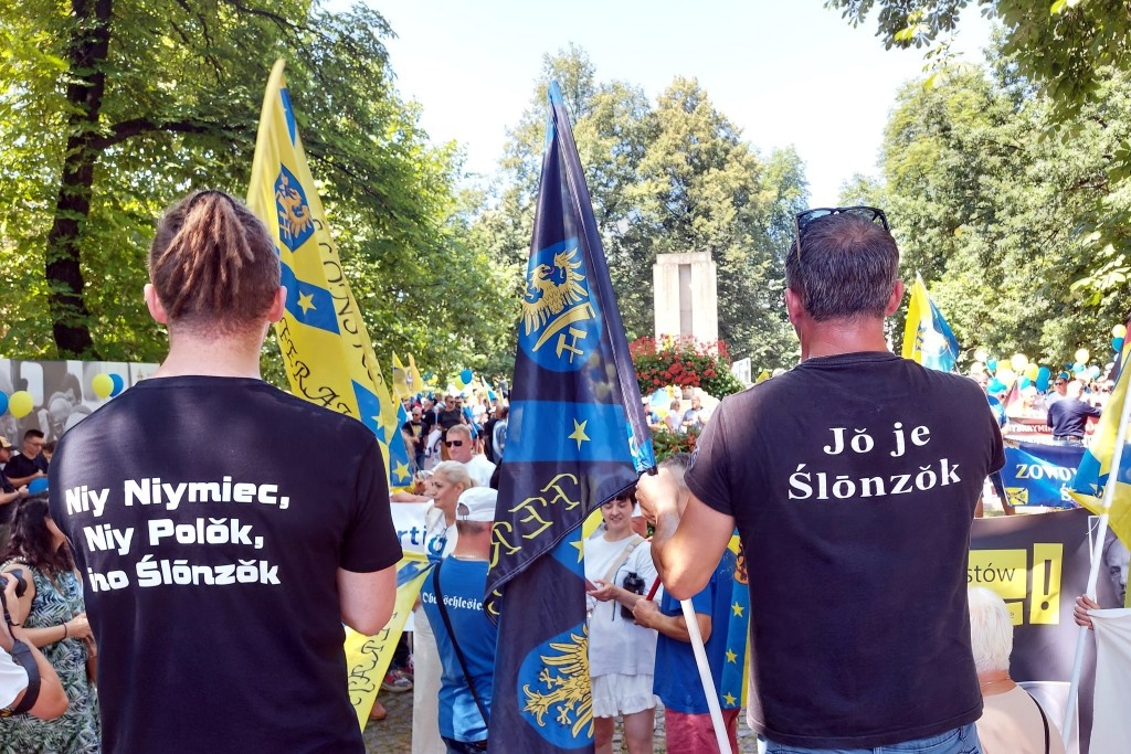 Ślązacy mają dość odmawiania im prawa do mniejszości. Ulicami przeszedł Marsz Autonomii
