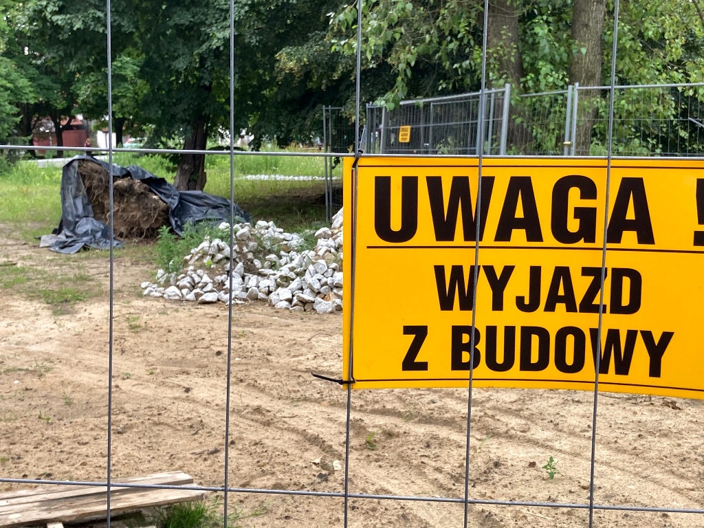 Najpierw osiem przetargów, a potem i tak skończyło się wyrzuceniem wykonawcy. Fontanna solankowa w Giszowcu wciąż nie jest gotowa