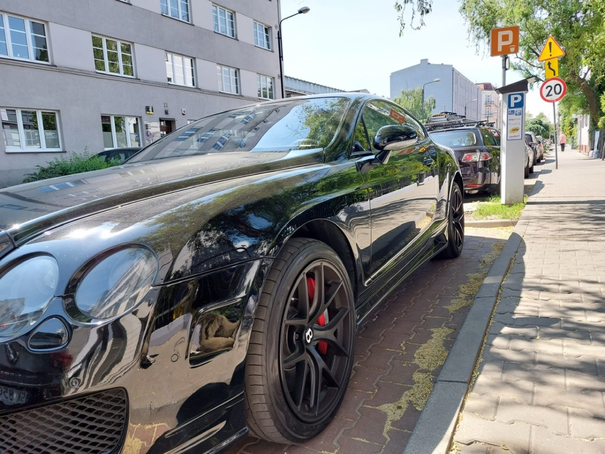Mówienie, że do centrum będą mogli wjechać ci, których na to stać, planowanej rewolucji parkingowej nie pomaga [OPINIA]