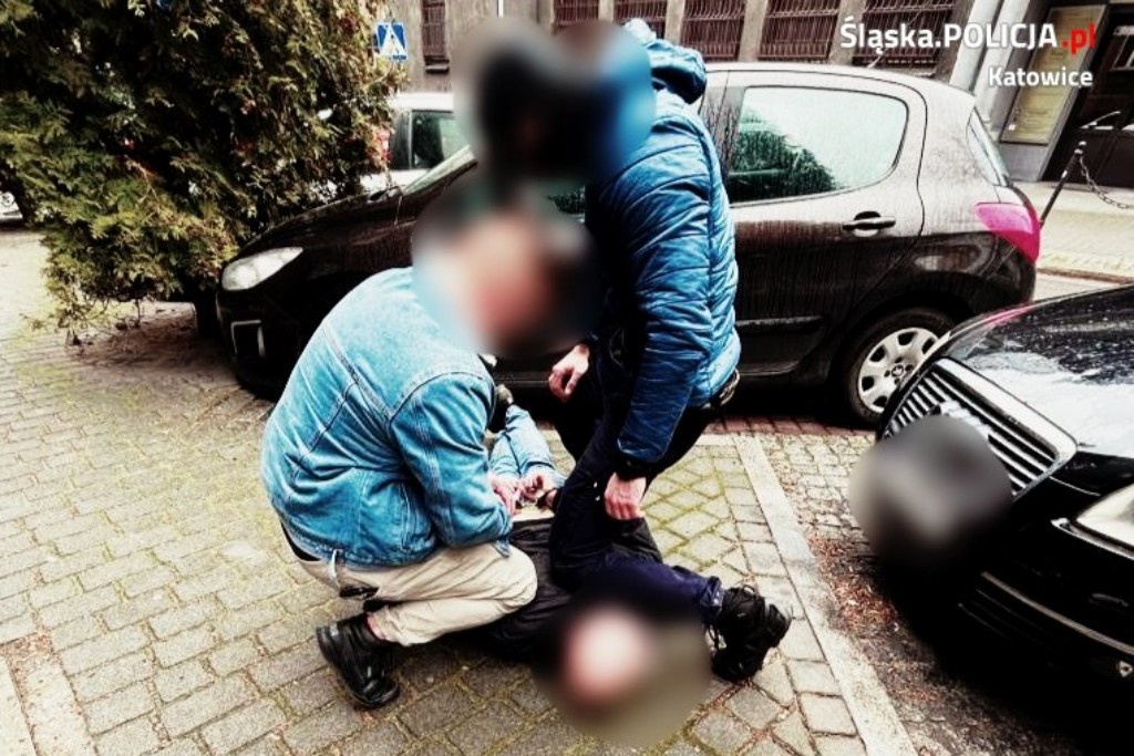 Udawał funkcjonariusza CBŚP. Prawie udało mu się wyłudzić 50 tys. złotych