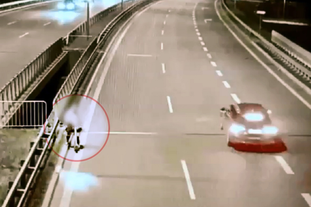 Na hulajnodze, po DTŚ-ce i pod prąd. Kobieta uciekała przed policjantami