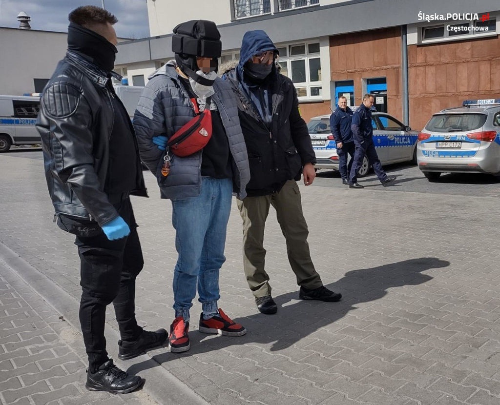 Oprawcy 8-letniego chłopca, który trafił do katowickiego szpitala, tymczasowo aresztowani