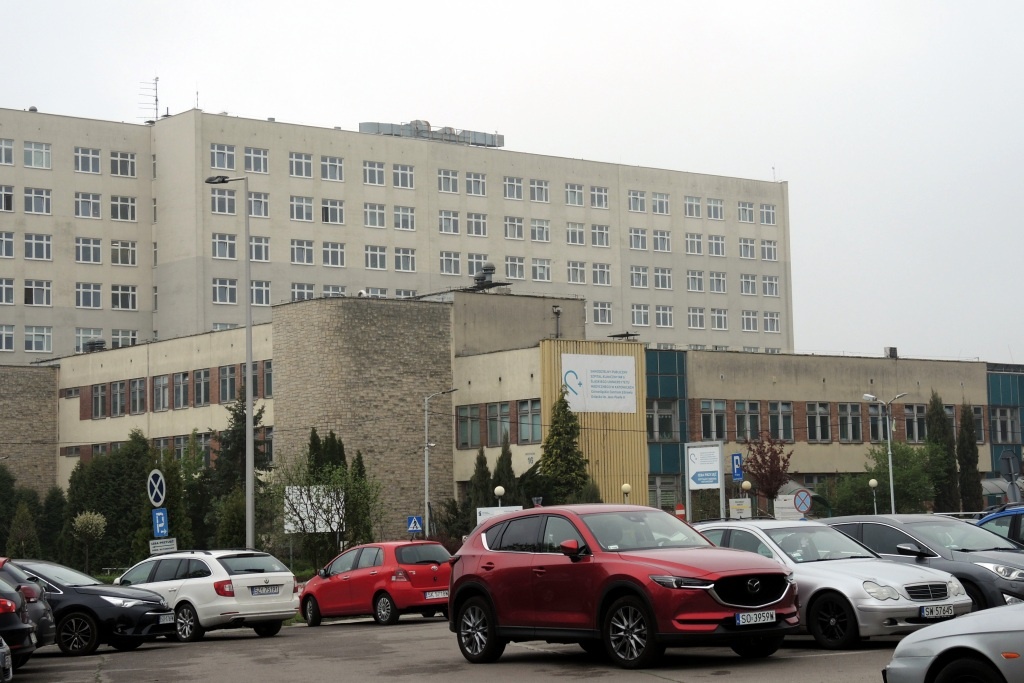 Lekarze w Katowicach walczą o życie 8-latka, który został czymś oblany i podpalony