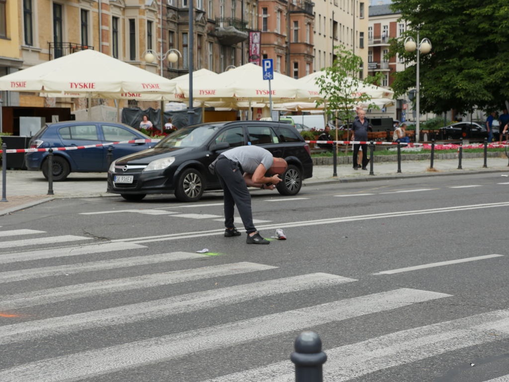 Śledztwo w sprawie bójki, która poprzedziła śmiertelny wypadek na ul. Mickiewicza, zostało wznowione