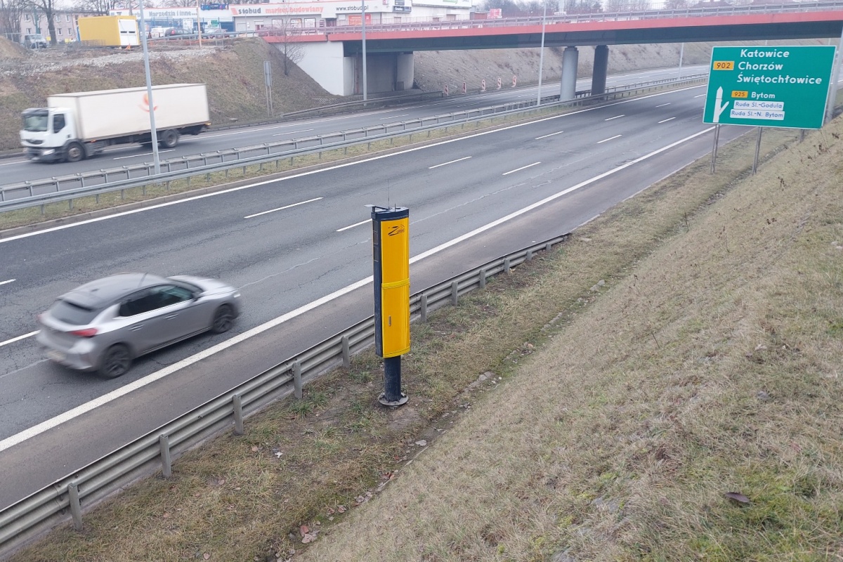 Robił zdjęcia każdemu, a teraz nie robi nikomu. Zepsuł się fotoradar na DTŚ