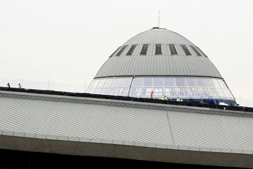 Trzeba było załatać Spodek. Dach nie powinien już przeciekać