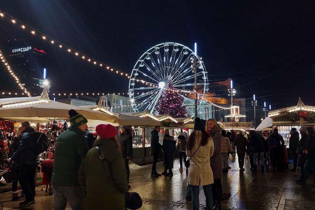 Katowice zgaszą oświetlenie choinki i Spodka dla Ukrainy