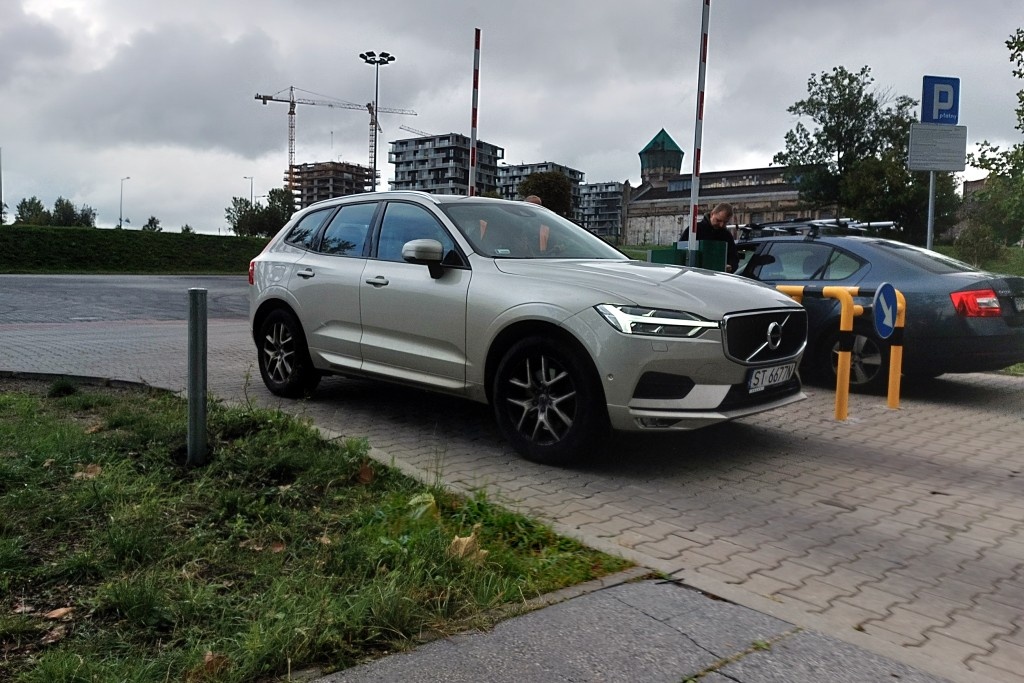 Kosztowne usprawnienia na parkingu w strefie kultury