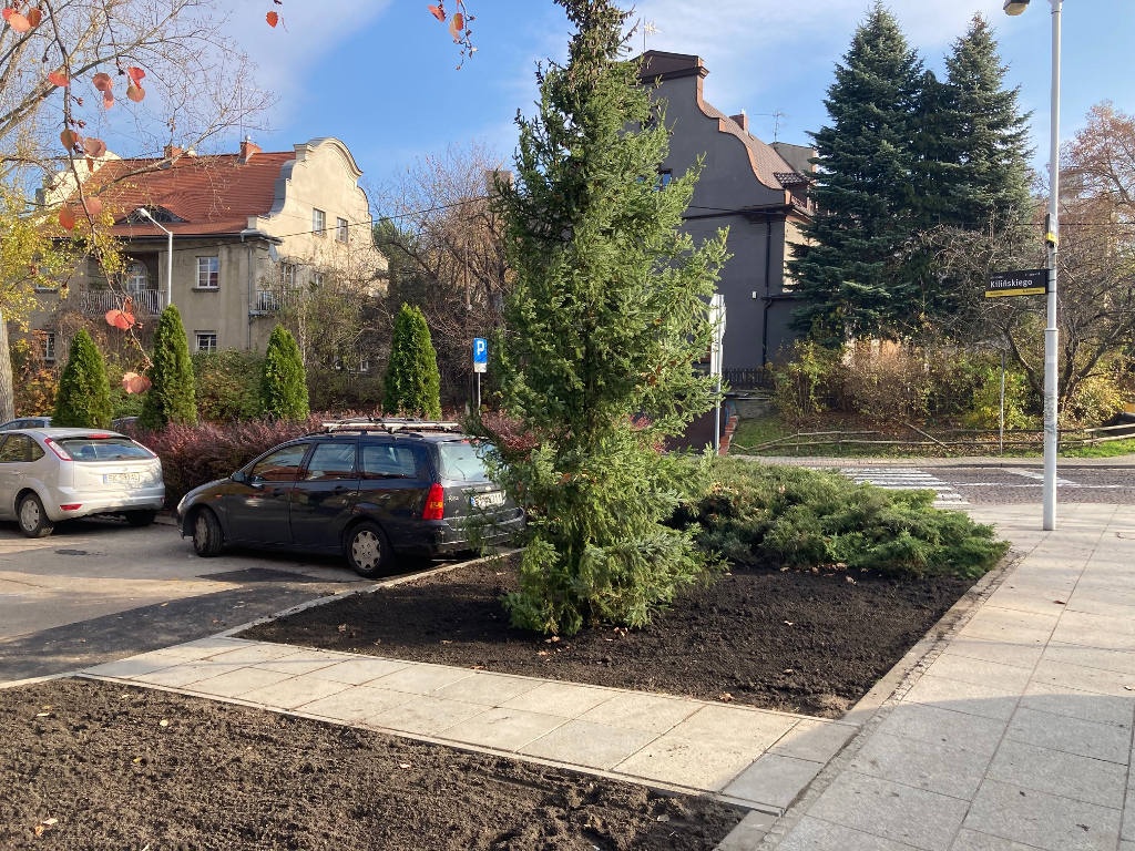 Miasto częściowo zrealizowało nasz pomysł odbrukowania terenu w centrum Katowic