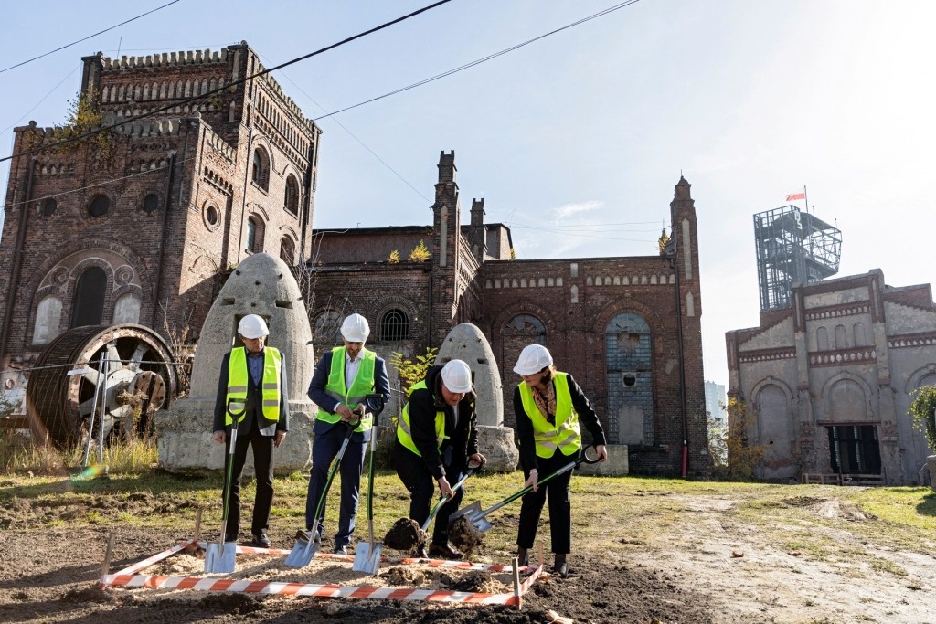 Łaźnia kopalni „Katowice” przejdzie metamorfozę. W środku staną wielkie eksponaty