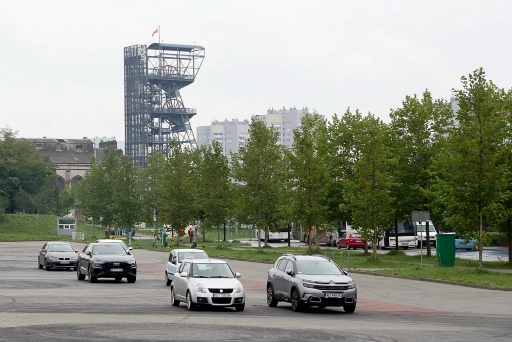 Zazwyczaj pustki, ale są dni, kiedy na parkingu przy NOSPR tworzą się długie kolejki. 