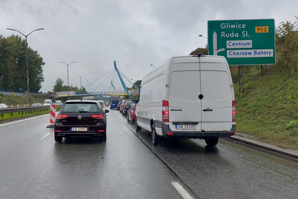 Zmiana w organizacji ruchu na DTŚ-ce. Od jutra może się jeszcze bardziej korkować