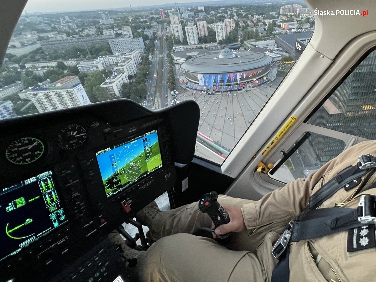 Od kilku dni nad Katowicami lata helikopter. Ze względów bezpieczeństwa