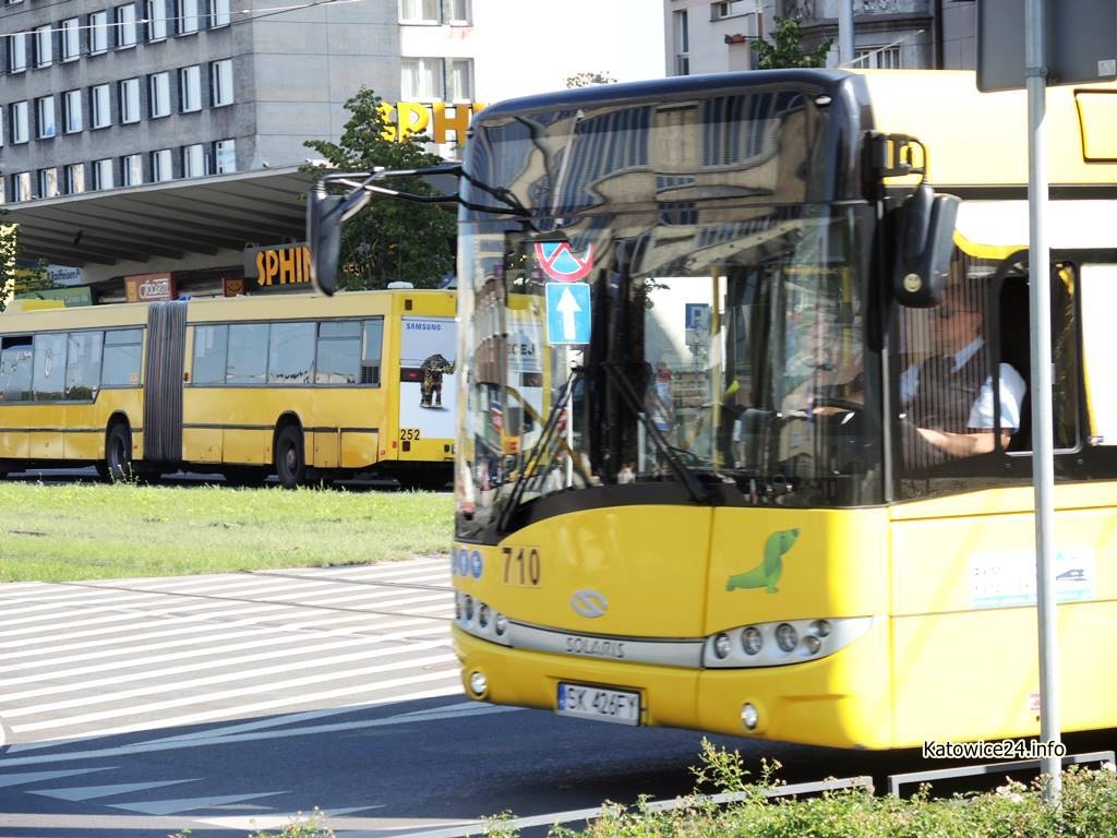 Są problemy z kolejnymi liniami autobusowymi. ZTM poleca sprawdzać, czy autobus będzie jechał