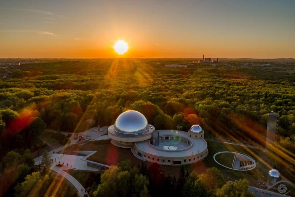 „Spadające gwiazdy”. Planetarium organizuje wspólną obserwację Perseidów