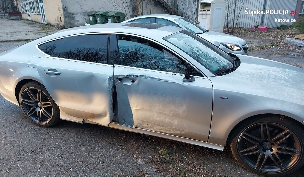 Policjanci odzyskali po pościgu skradzione audi. Złodziej uciekł