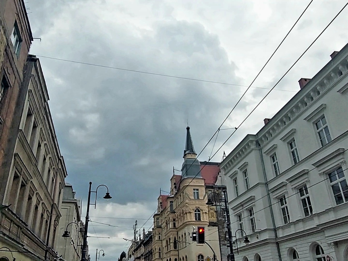 Dzień dobry Katowice. Dzisiaj zapowiadane są burze