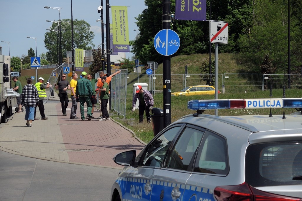 Parkingi w strefie kultury zostały ogrodzone. Kierowcy nie zaparkują tu przez ponad 2 miesiące