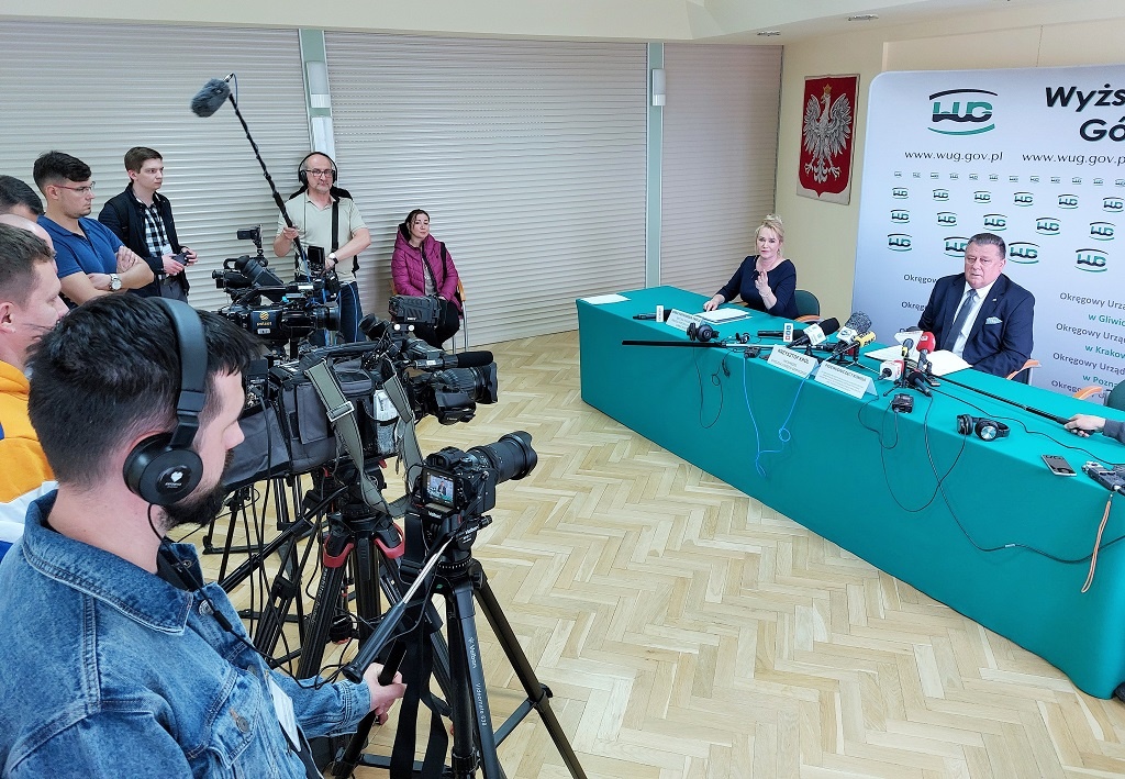 W kopalni Pniówek doszło do 20 wybuchów. Ruszyły prace komisji WUG