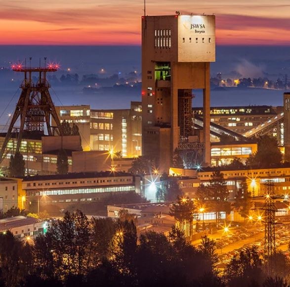 Wstrząs w kolejnej kopalni. Nie ma kontaktu z 10 górnikami [AKTUALIZACJA]
