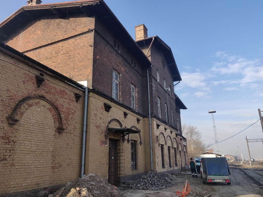 Szopienicki dworzec zabytkiem. Miłośnicy chcą więcej, a PKP się nie zgadza