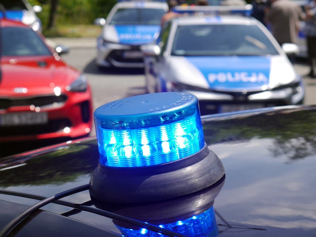 Przekroczył prędkość i zaproponował policjantom 2000 zł łapówki. Grozi mu więzienie