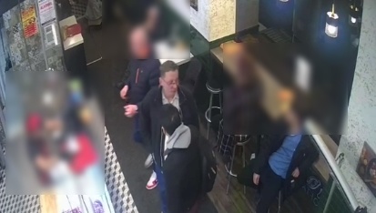 Przykleili na słupie kartkę ze zdjęciem ministra zdrowia i hasłem: poszukiwany żywy lub martwy. Szuka ich policja