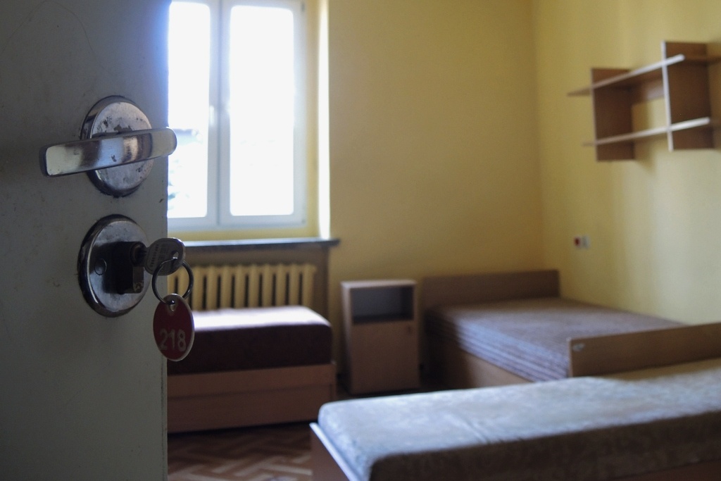 Pierwszy akademik w Ligocie prawie gotowy na przyjęcie uchodźców [GALERIA]