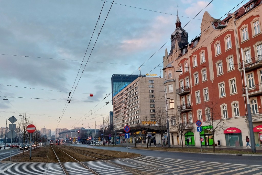 Dzień dobry Katowice. Trwa zwężanie al. Korfantego