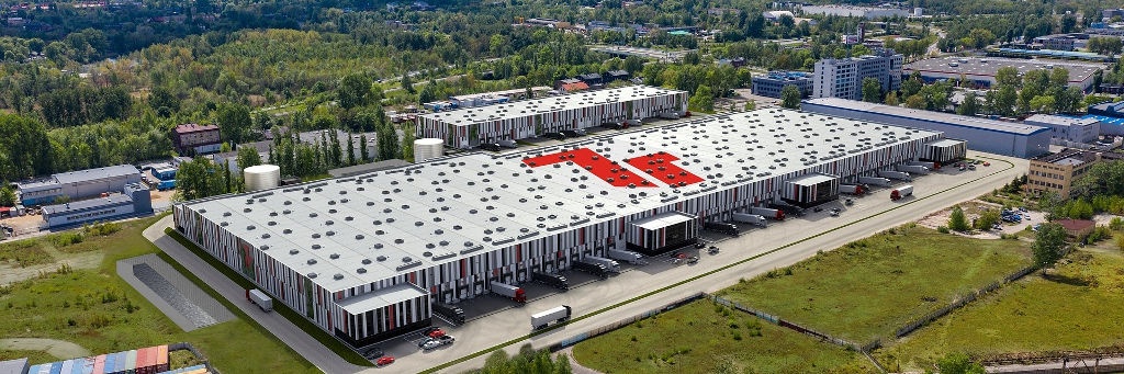 Centrum logistyczne i strefa relaksu na terenie po hucie 