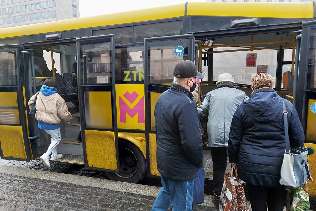 Zawieszone linie i kursy. Komunikacja miejska w święta będzie mocno ograniczona