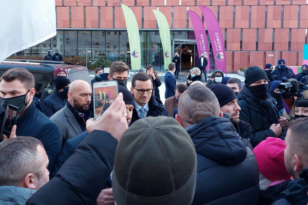 Premier Mateusz Morawiecki kontra górniczy związkowcy. Spontaniczna 