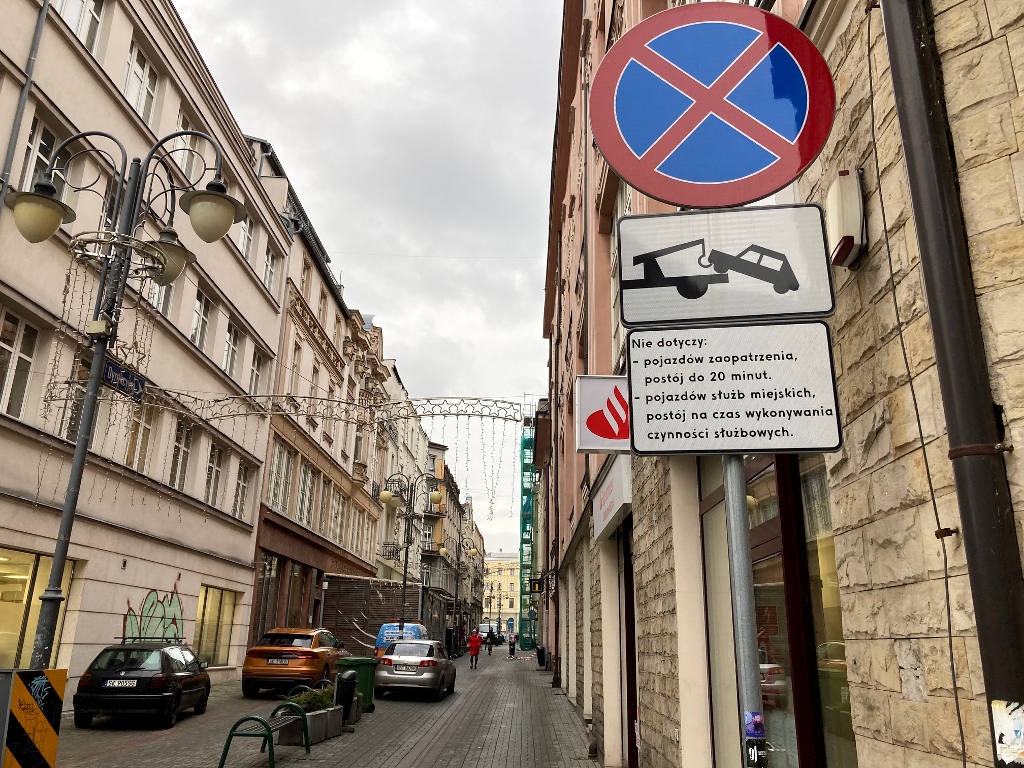 Dzień dobry Katowice. Duży problem z nielegalnym parkowaniem na kolejnej ulicy w centrum
