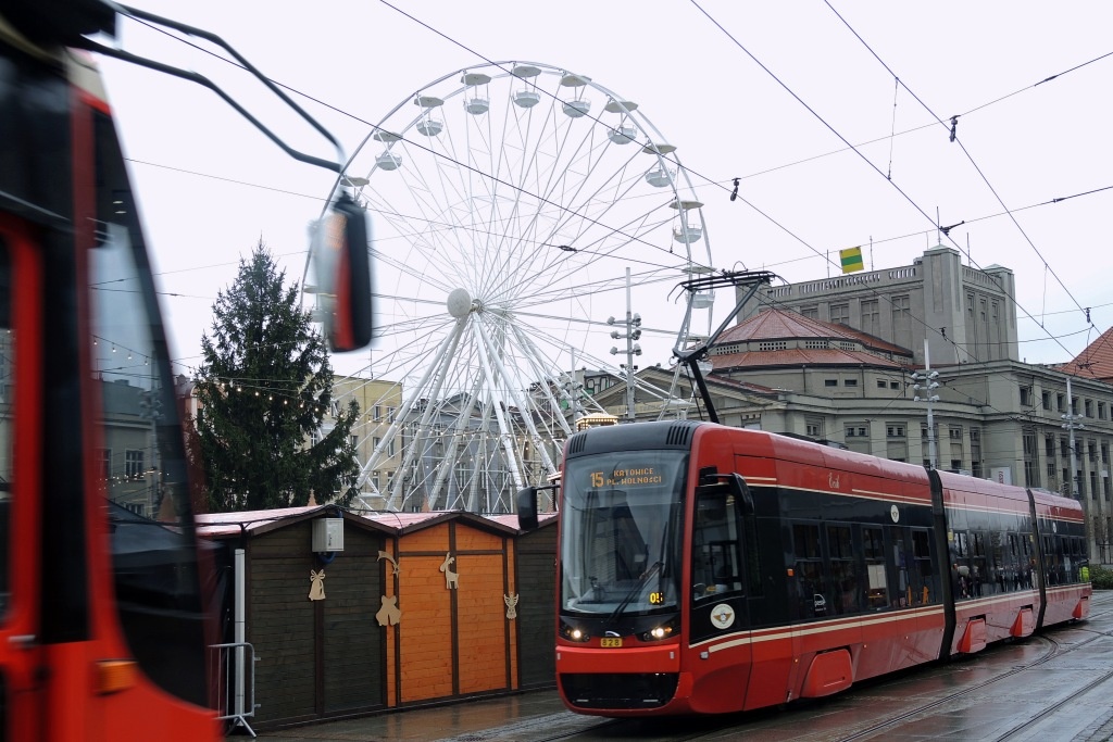 Dzień dobry Katowice. Dzisiaj rusza diabelski młyn na Rynku