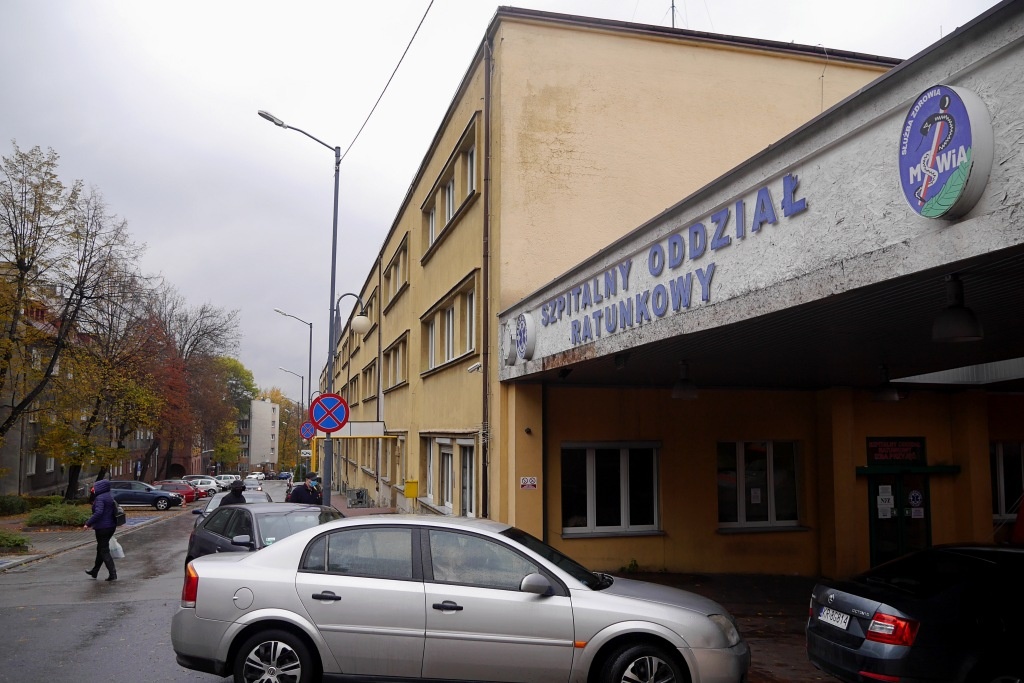 Szpital w Katowicach od dzisiaj ponownie przyjmuje tylko pacjentów covidowych