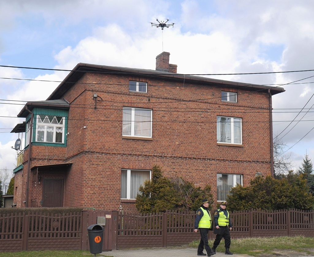 Ruszyły kontrole dronem. Straż miejska będzie sprawdzała paleniska